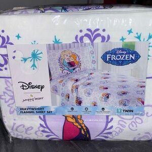 Brand new Frozen Twin bedding